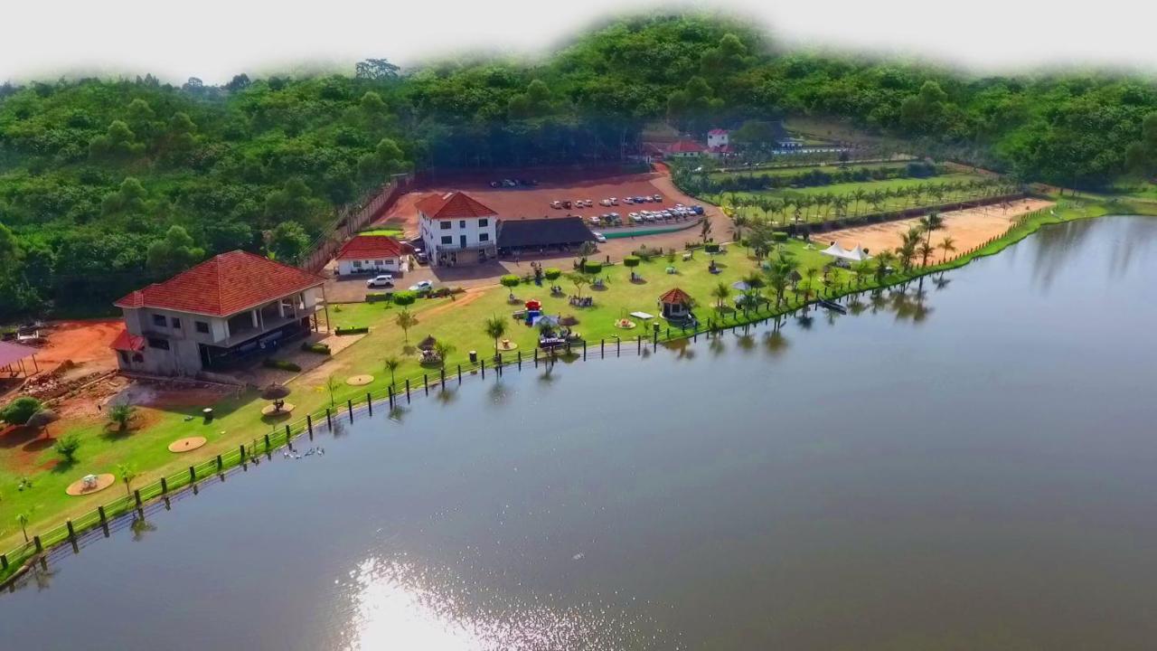 Forest Park Resort Buloba Luaran gambar